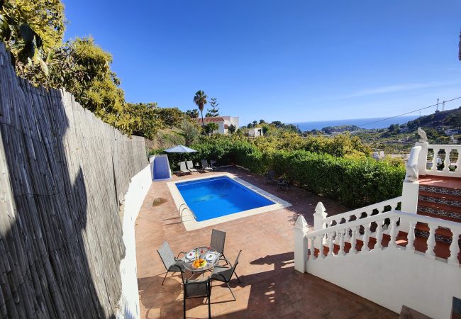 Villa en Nerja - AP377 CORTIJO MAITE