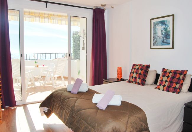Apartment in Nerja - AP197 - Capuchinos - Beautiful apartment with Jacuzzi and free Wi-Fi Apartment in Nerja - AP197 - Capuchinos - Beautiful apartment with Jacuzzi and free Wi-Fi