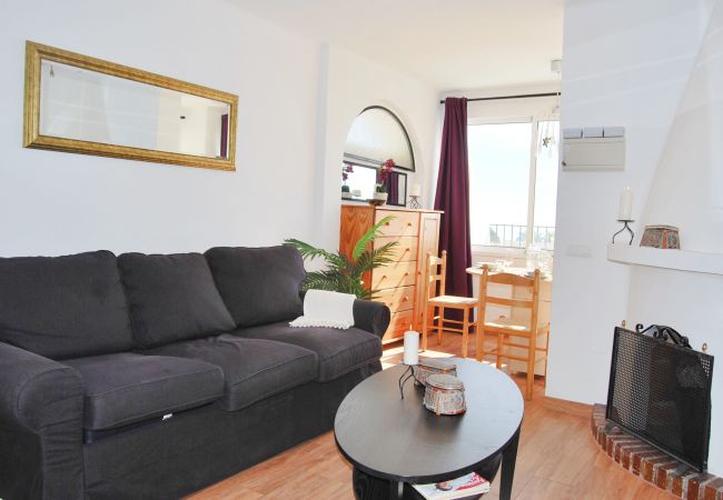 Apartment in Nerja - AP197 - Capuchinos - Beautiful apartment with Jacuzzi and free Wi-Fi Apartment in Nerja - AP197 - Capuchinos - Beautiful apartment with Jacuzzi and free Wi-Fi