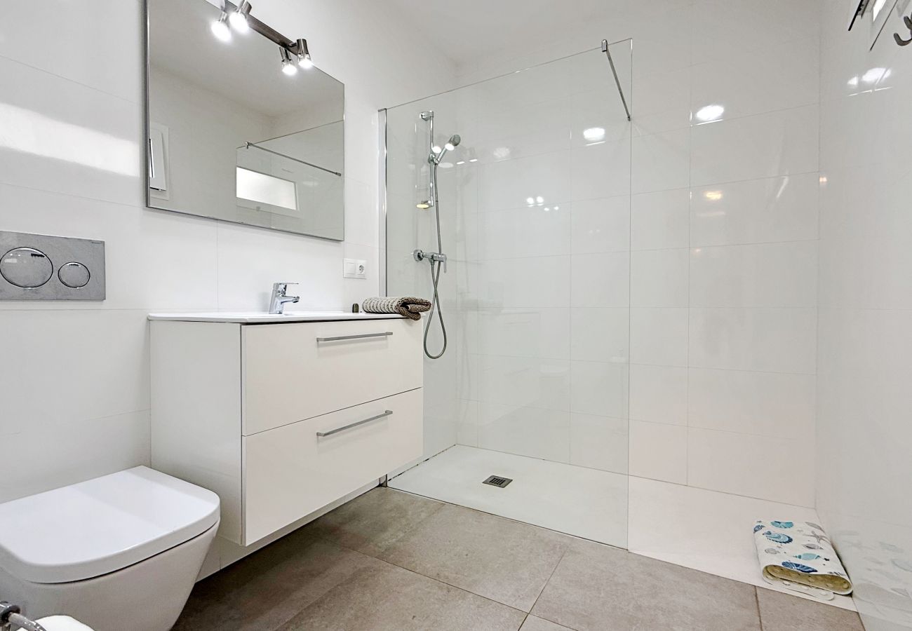 Apartment in Nerja - AP310 - Colon Bajo - Centro