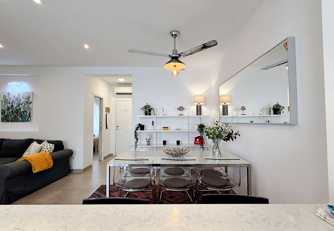 Apartment in Nerja - AP310 - Colon Bajo - Centro
