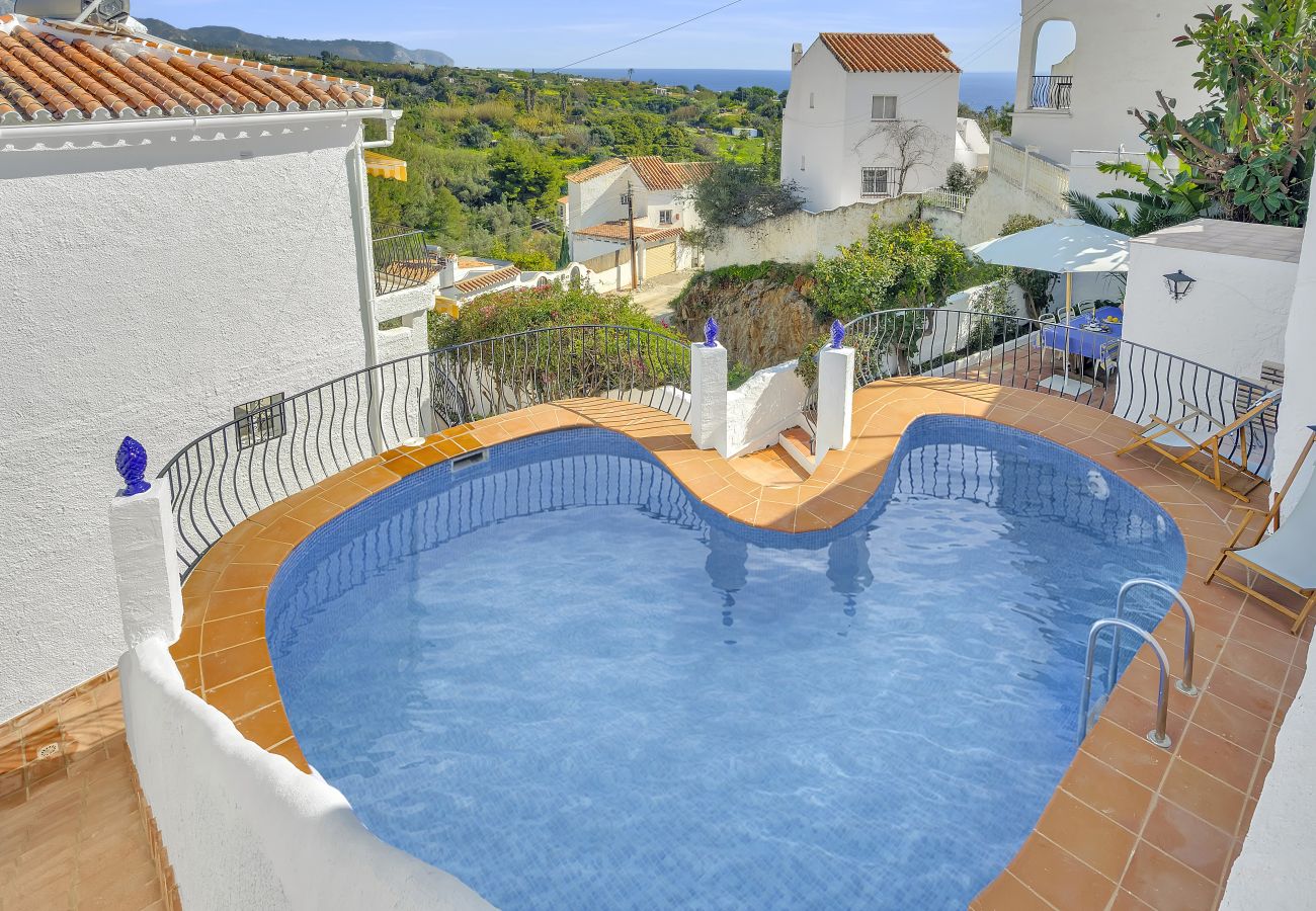 Villa in Nerja - AP419 - VILLA CHUMBERA